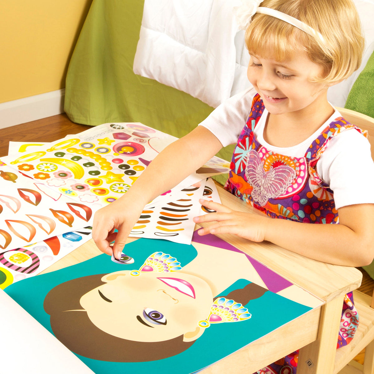 Make-a-Face Sticker Pad - Fashion Faces C2