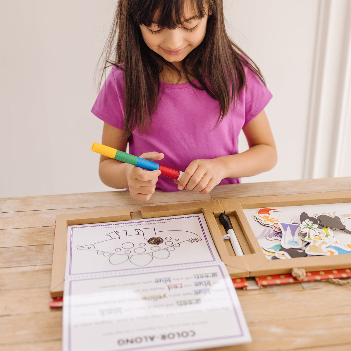 Natural Play: Play, Draw, Create Reusable Drawing & Magnet Kit – Dinosaurs U2