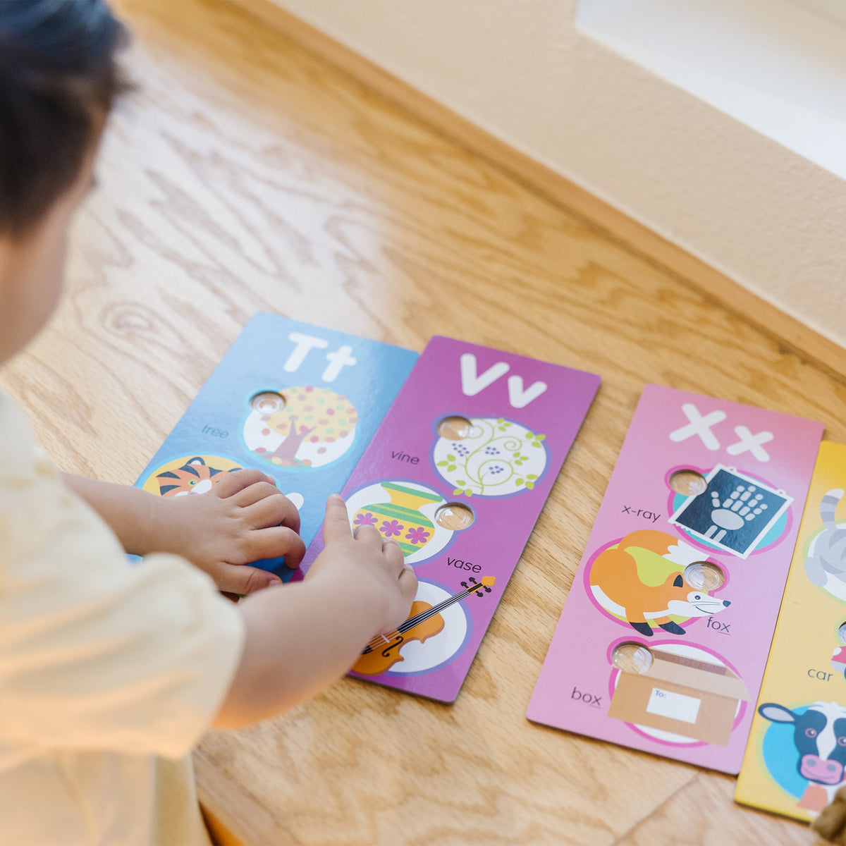 Poke-A-Dot Jumbo Alphabet Learning Cards I0