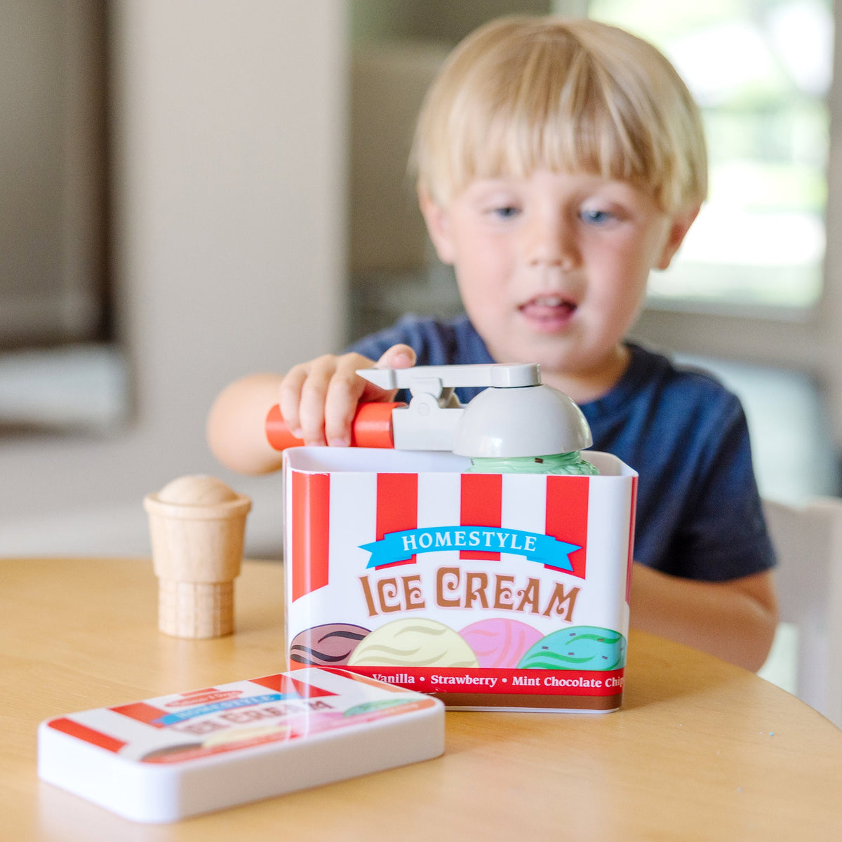 Scoop & Stack Ice Cream Cone Magnetic Play Set W1