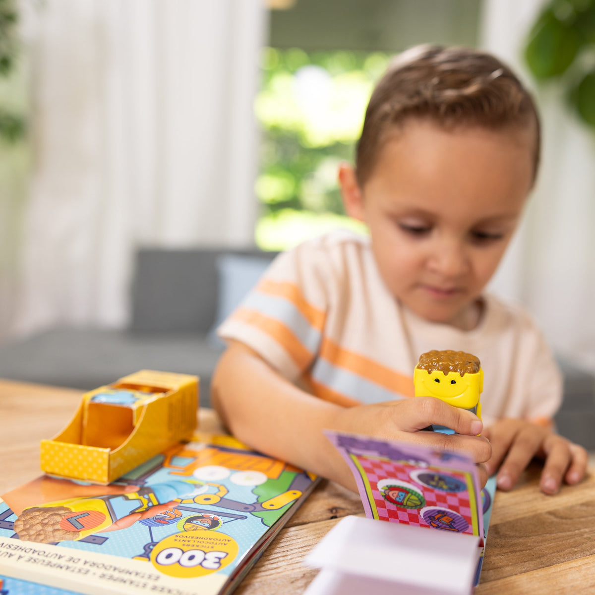Sticker WOW!™ Activity Pad & Sticker Stamper - Bulldozer T0