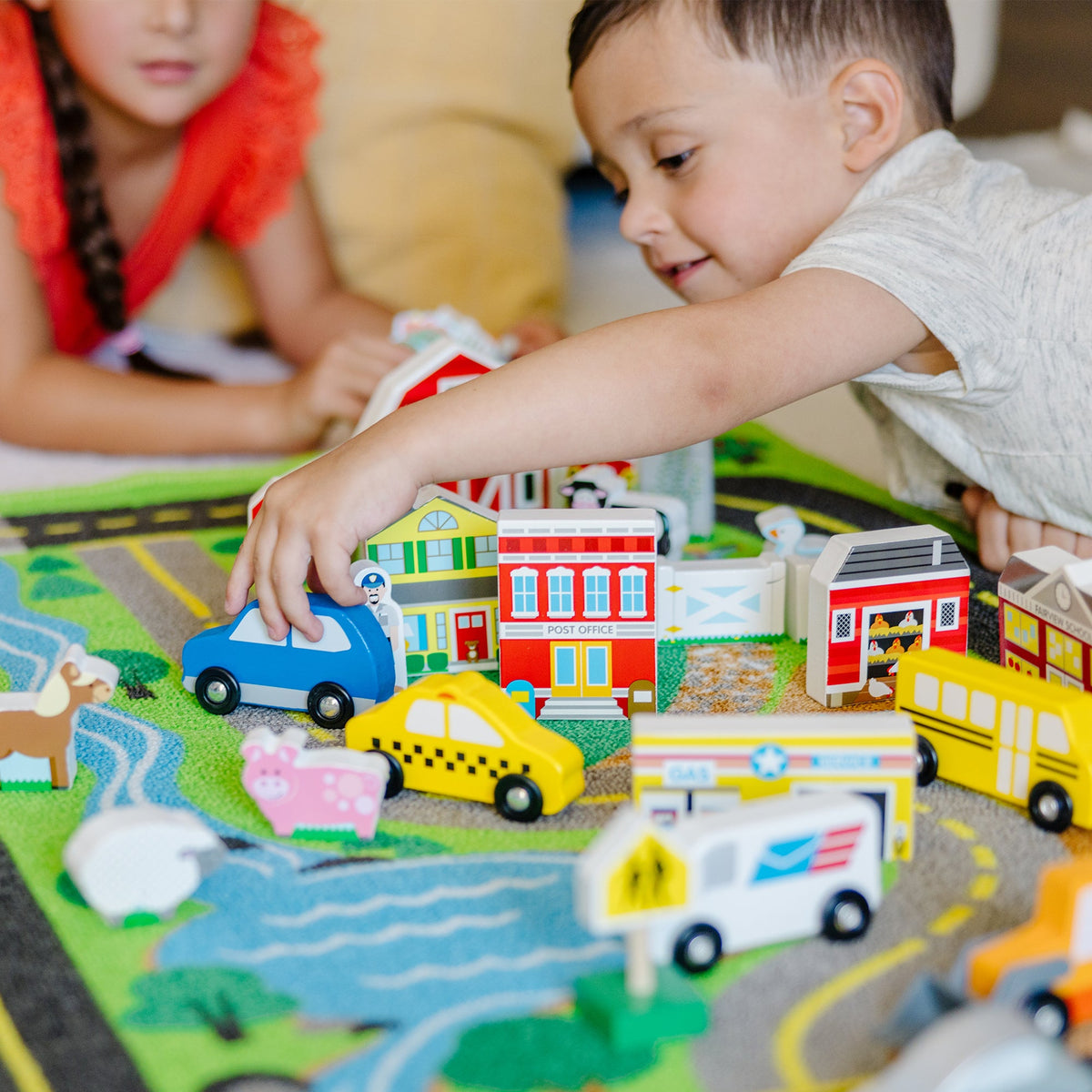 Deluxe Road Rug Play Set B4